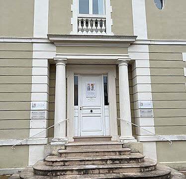 Groupe IDOANE – Maître Camille CLAVERIE-RENAUD – Notaire à PAU